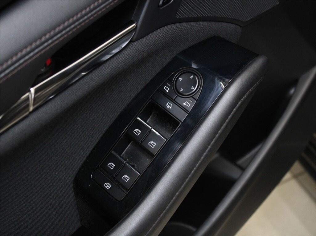 Mazda 3 Sedan / Limuzína 2,0 l 90 kw