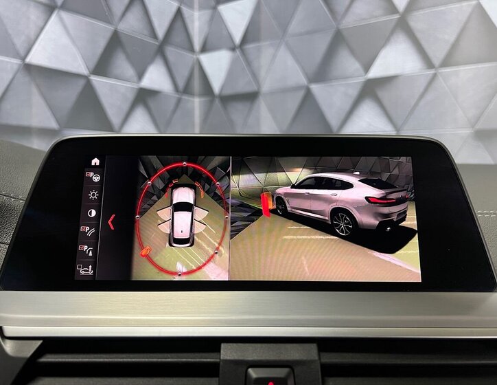 BMW X4 SUV / Terénní 3,0 l 250 kw