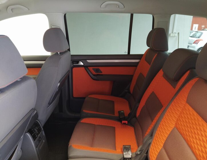 Volkswagen Touran Hatchback 1,4 l 103 kw