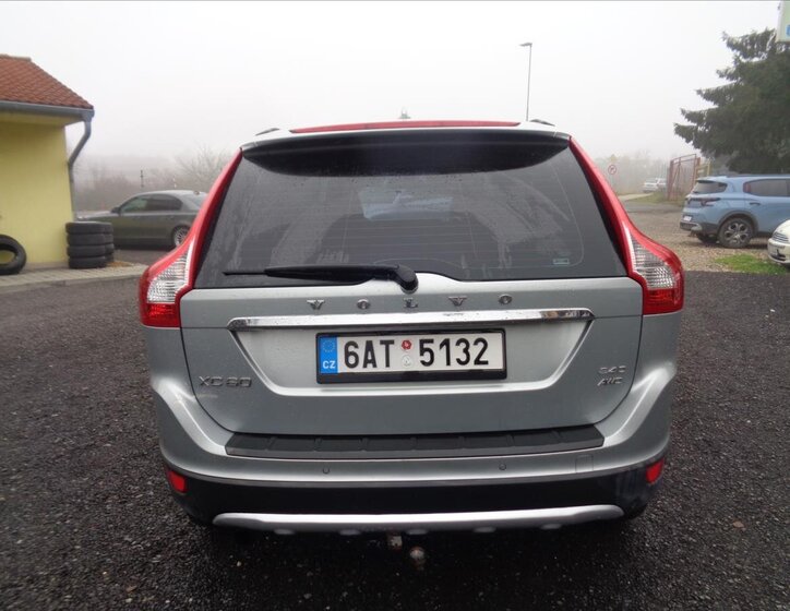 Volvo XC60 8