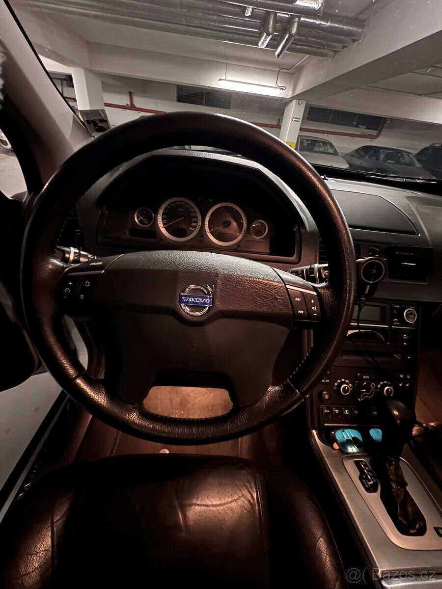 Volvo XC90 Kombi 2,4 l 147 kw