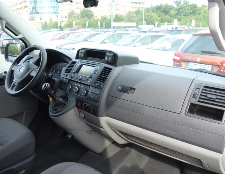 Volkswagen Transporter 11