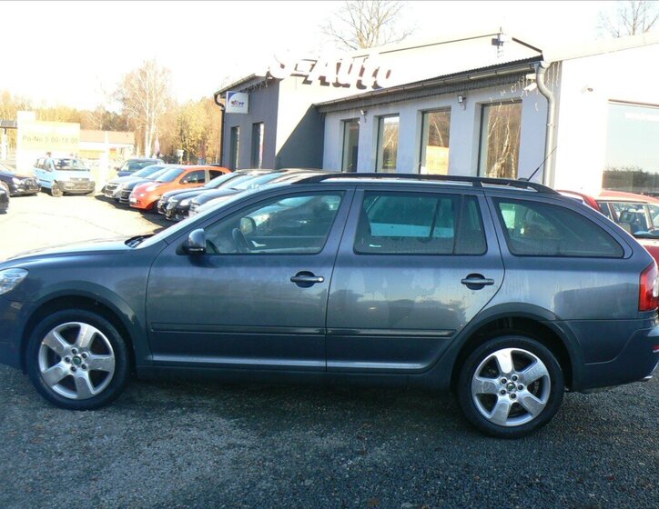 Škoda Octavia Kombi 2,0 l 103 kw