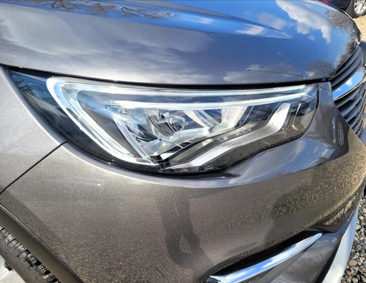 Opel Grandland X SUV / Terénní 1,5 l 96 kw