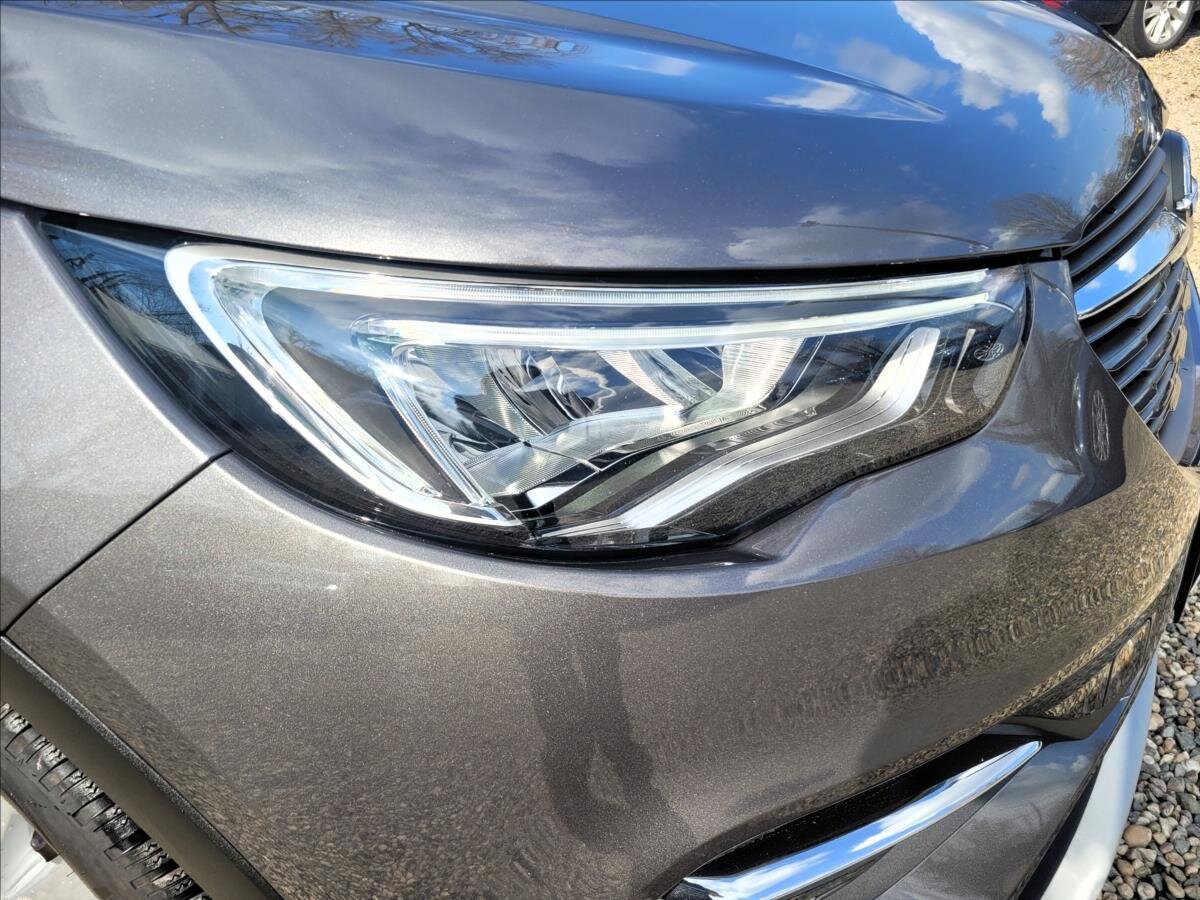 Opel Grandland X SUV / Terénní 1,5 l 96 kw