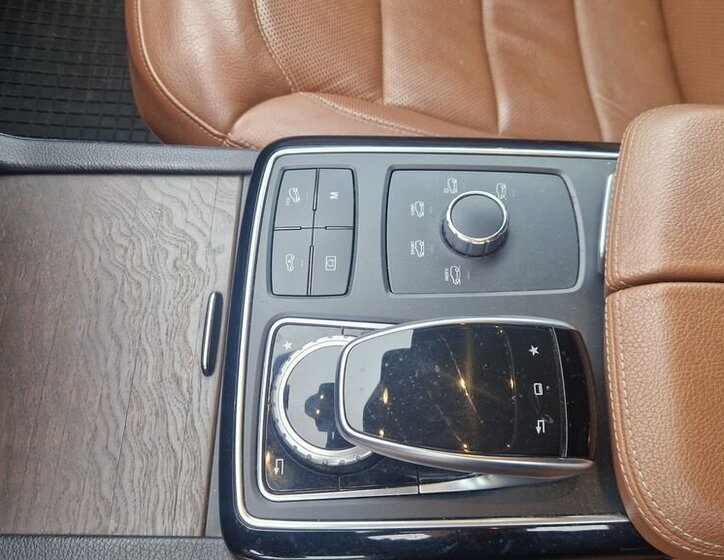 Mercedes-Benz GLE 15