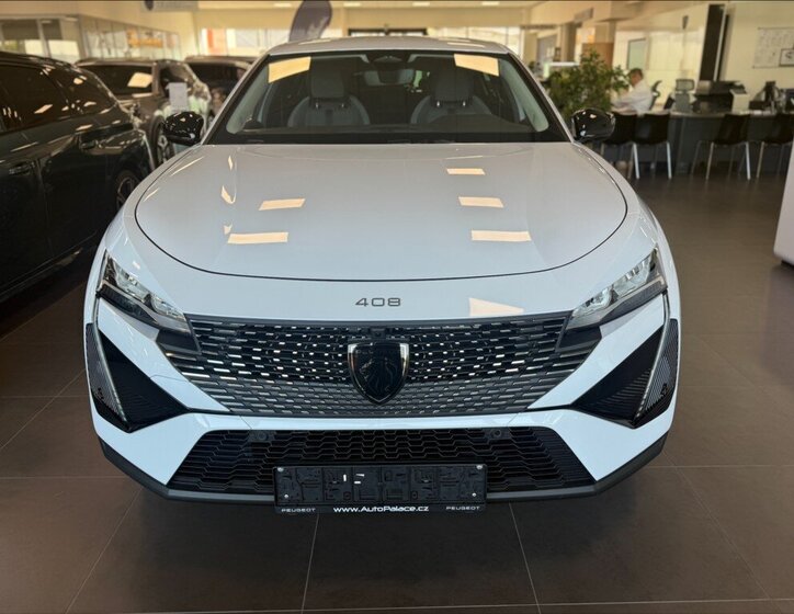 Peugeot 408 6