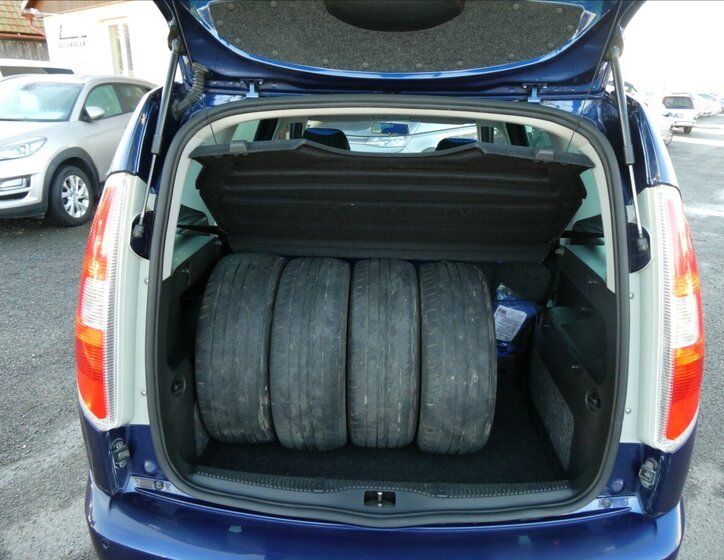 Škoda Roomster MPV 1,2 l 47 kw