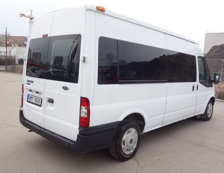 Ford Transit 8
