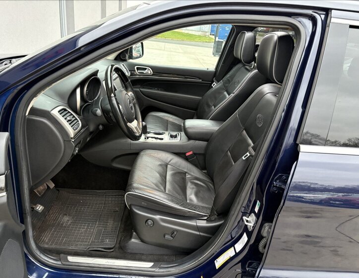 Jeep Grand Cherokee 16