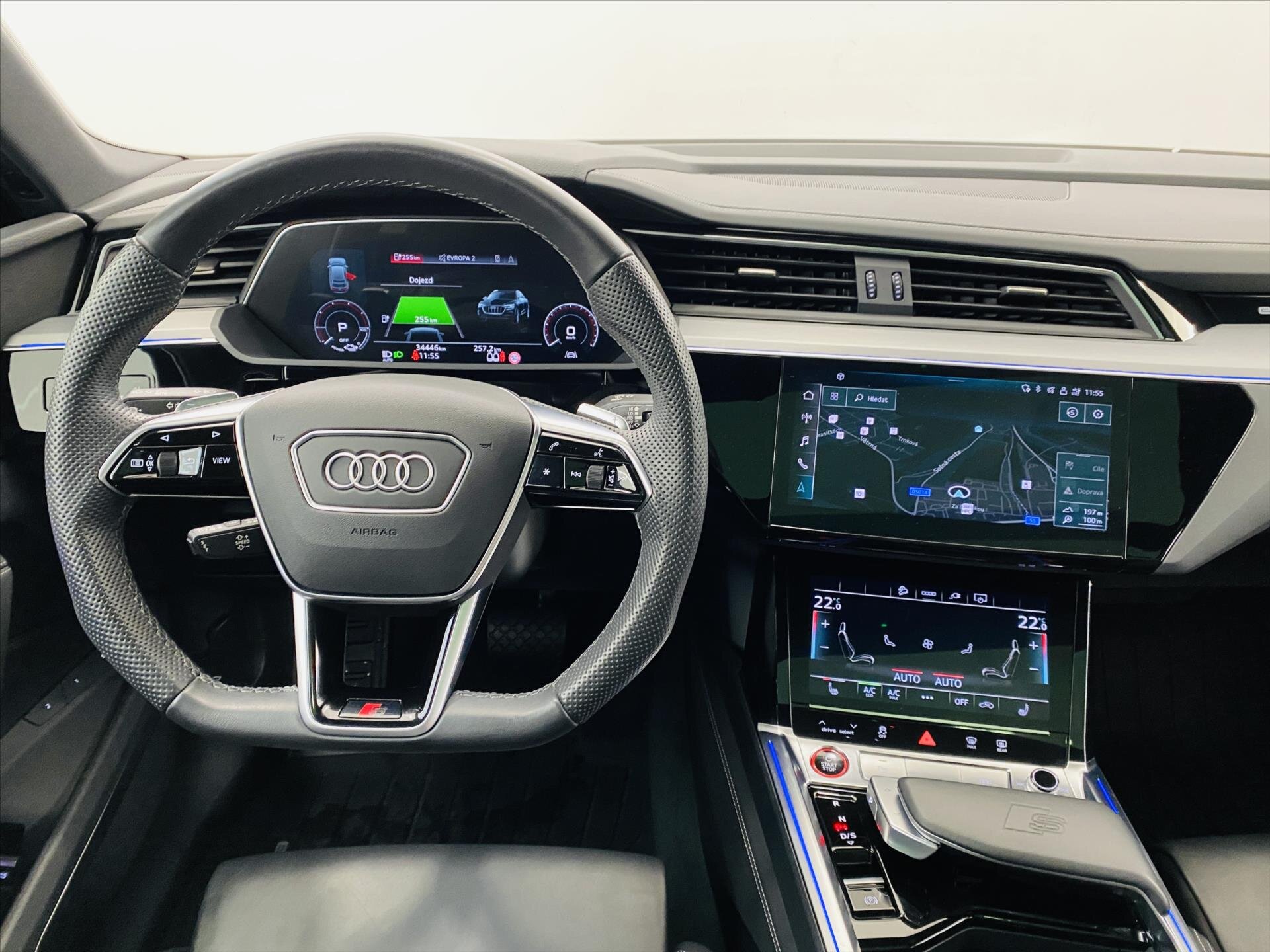Audi e-tron SUV 0,0 370 kw