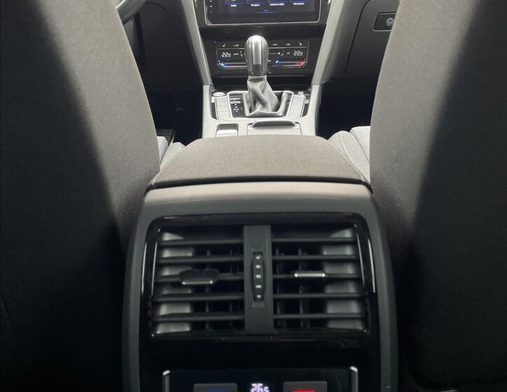 Volkswagen Passat Kombi 2,0 l 90 kw