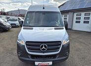 Mercedes-Benz Sprinter 8