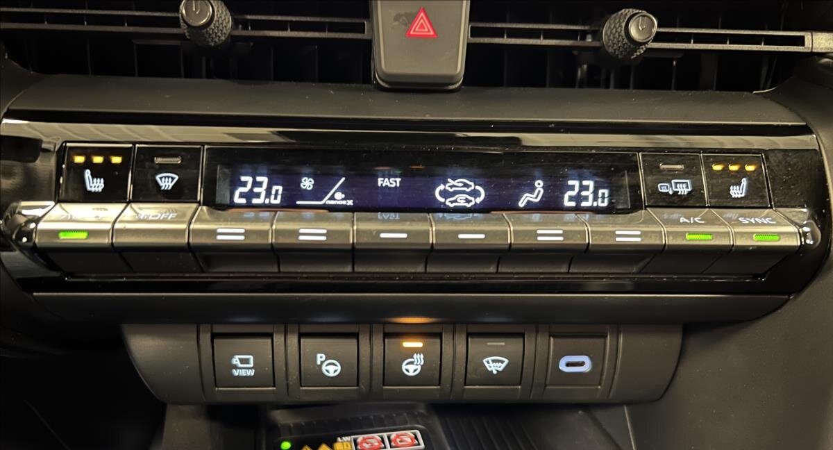 Toyota C-HR Hatchback 2,0 l 112 kw