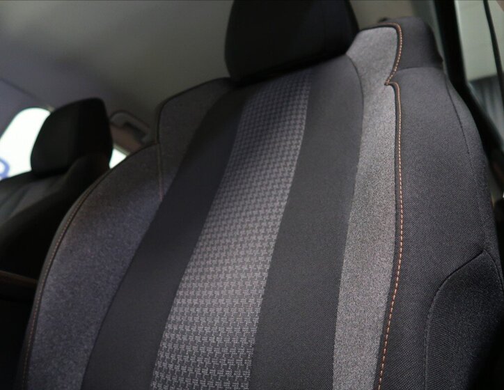 Peugeot 3008 MPV 1,2 l 96 kw