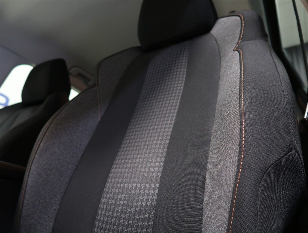 Peugeot 3008 MPV 1,2 l 96 kw