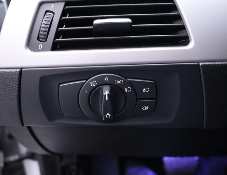 BMW Řada 3 Sedan / Limuzína 2,0 l 110 kw