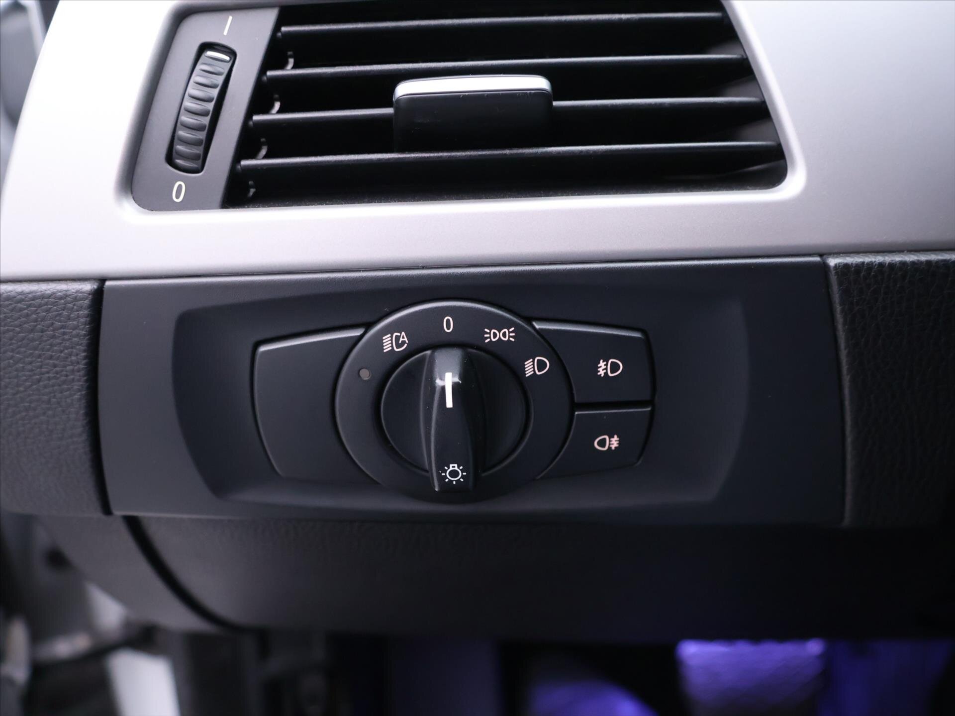 BMW Řada 3 Sedan / Limuzína 2,0 l 110 kw