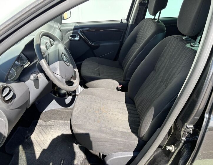 Dacia Duster SUV / Terénní 1,6 l 77 kw