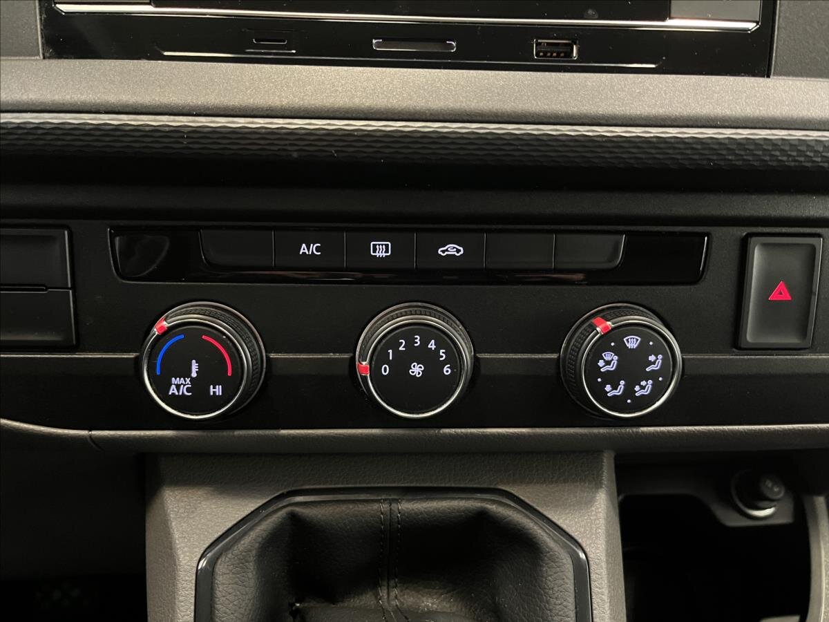 Volkswagen Transporter Kombi 2,0 l 81 kw