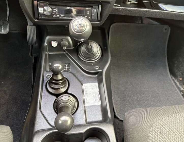 Lada Niva SUV 1,7 l 61 kw