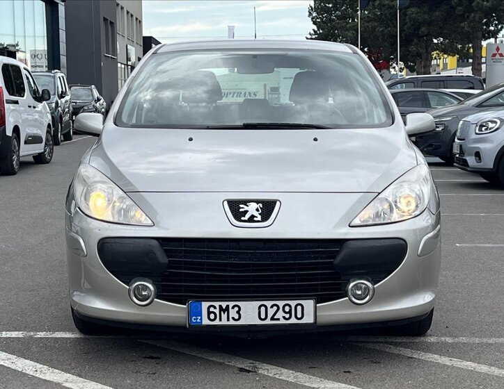 Peugeot 307 Hatchback 1,4 l 65 kw
