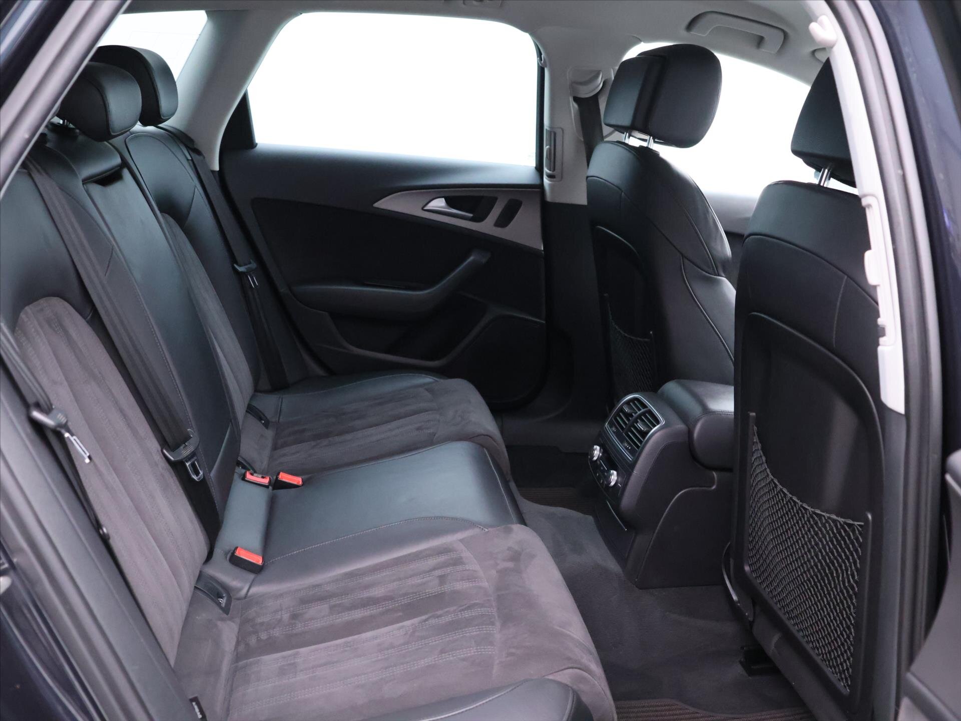 Audi A6 Allroad Kombi 3,0 l 180 kw