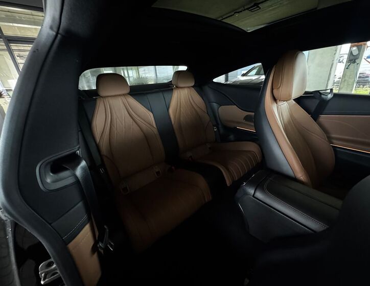 Mercedes-Benz Ostatní 12