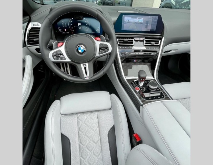 BMW M8 11
