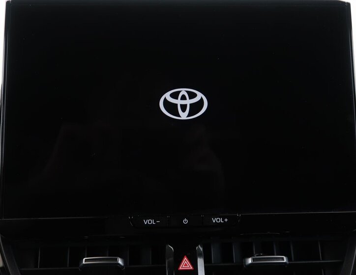 Toyota Corolla Sedan / Limuzína 1,8 l 72 kw