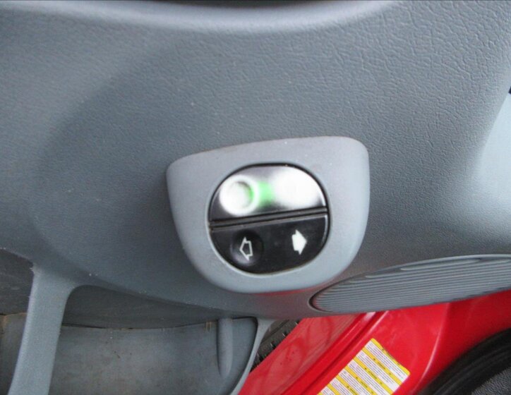 Ford Transit Valník 2,4 l 103 kw