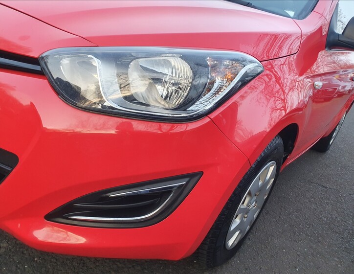 Hyundai i20 19
