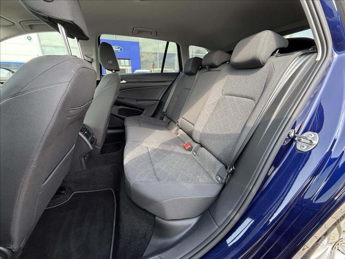 Volkswagen Golf Kombi 1,5 l 96 kw