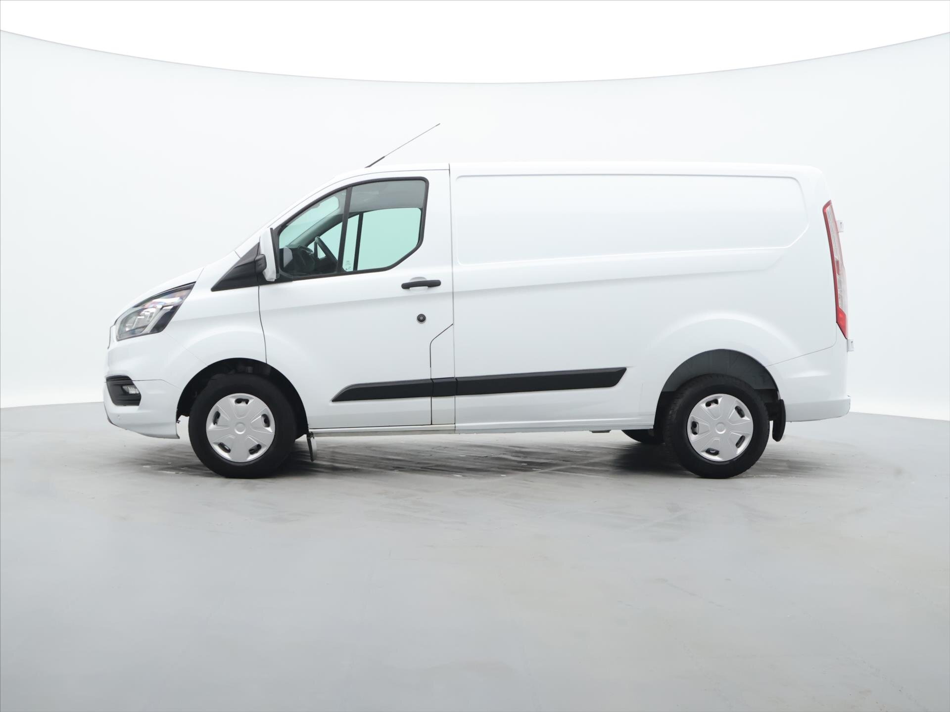 Ford Transit Custom Skříň 2,0 l 77 kw