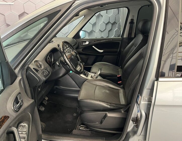 Ford Galaxy MPV 2,0 l 103 kw