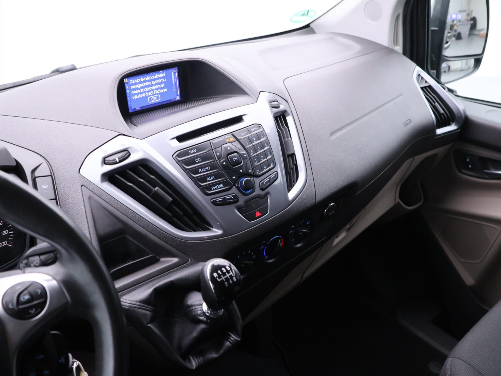 Ford Tourneo Custom MPV 2,2 l 114 kw