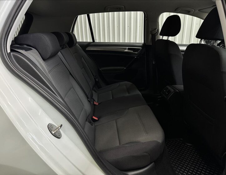 Volkswagen Golf Hatchback 1,4 l 81 kw