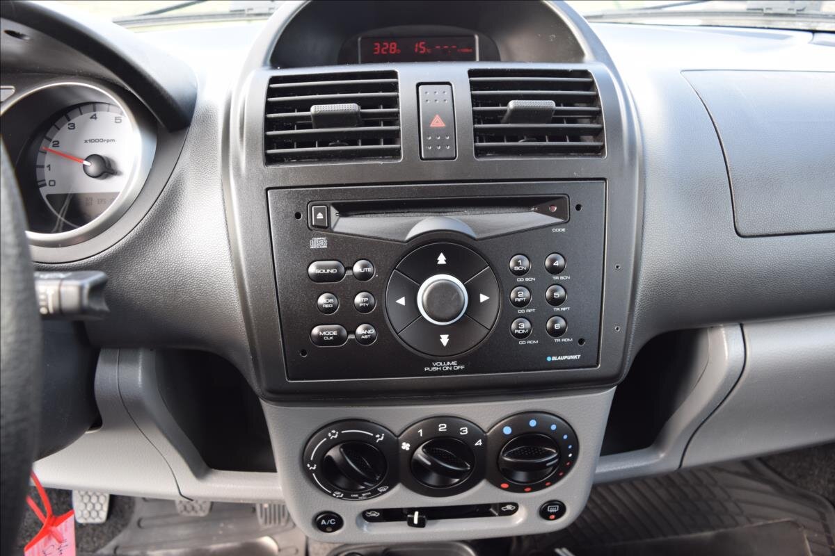 Subaru Justy Hatchback 1,3 l 66 kw