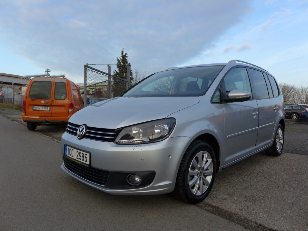 Volkswagen Touran Kombi 1,6 l 77 kw
