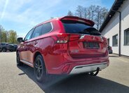 Mitsubishi Outlander SUV / Terénní 2,4 l 165 kw