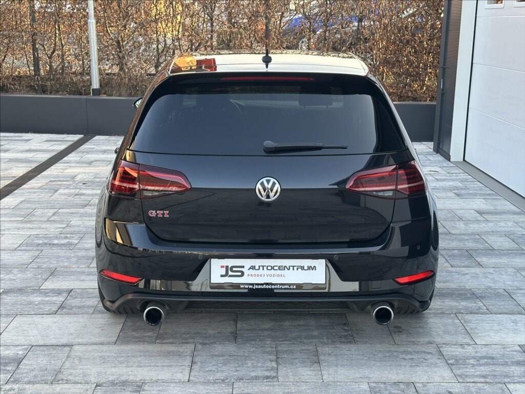 Volkswagen Golf Hatchback 2,0 l 180 kw