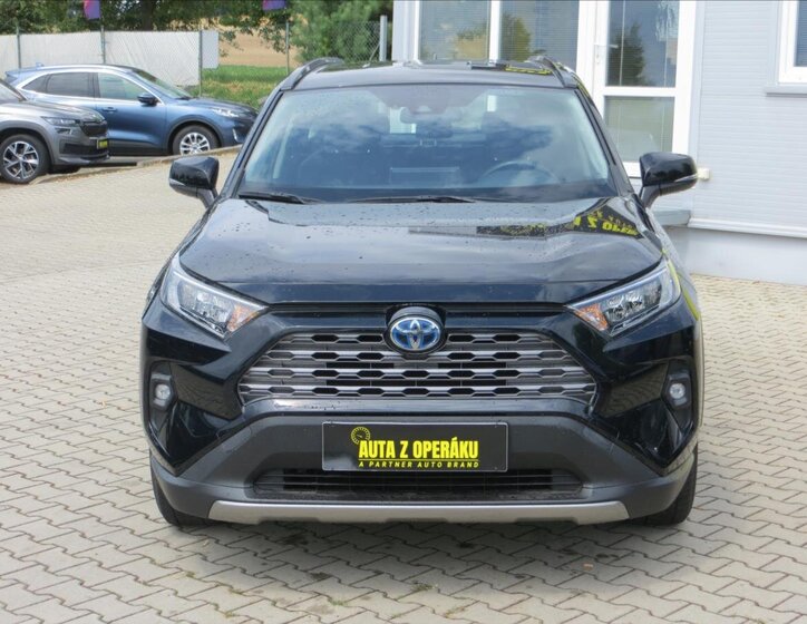 Toyota RAV4 SUV / Terénní 2,5 l 131 kw