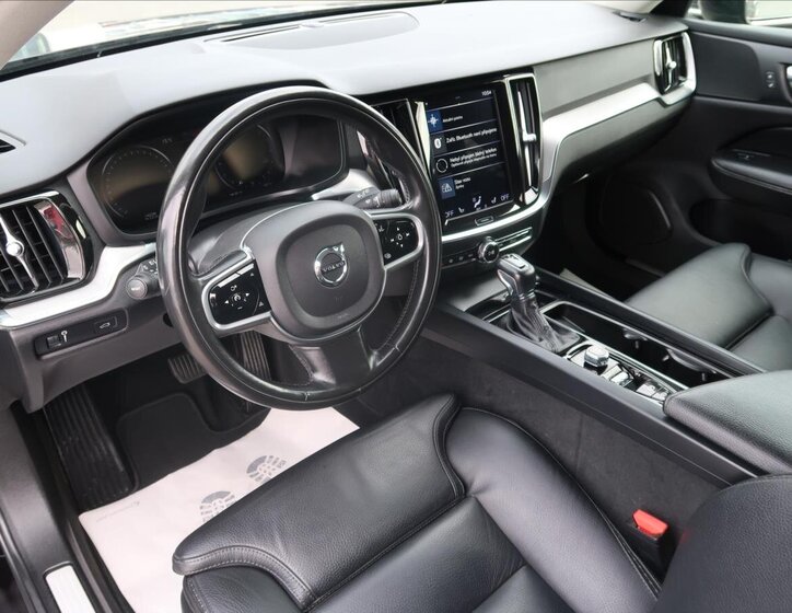 Volvo V60 Kombi 2,0 l 140 kw