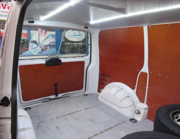 Volkswagen Transporter 21