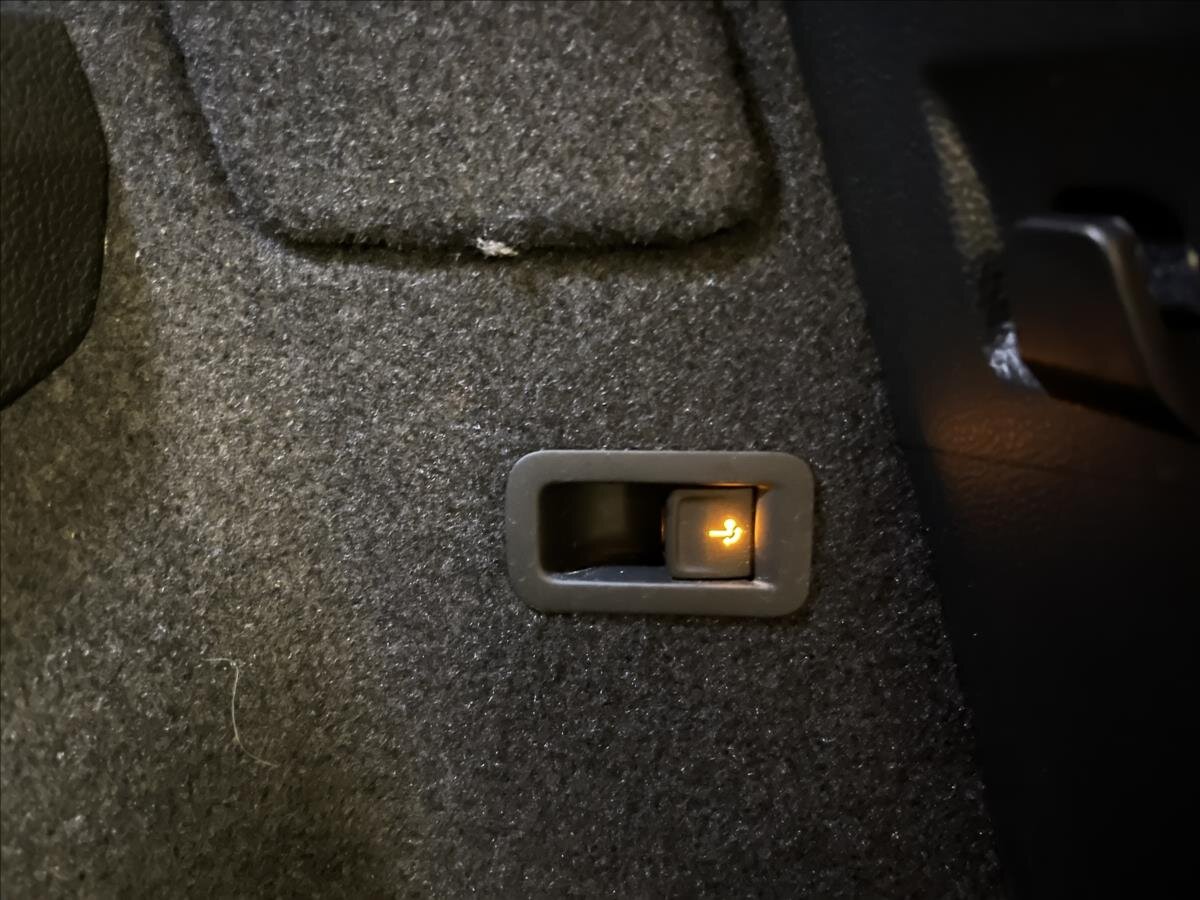 Škoda Karoq SUV 1,5 l 110 kw