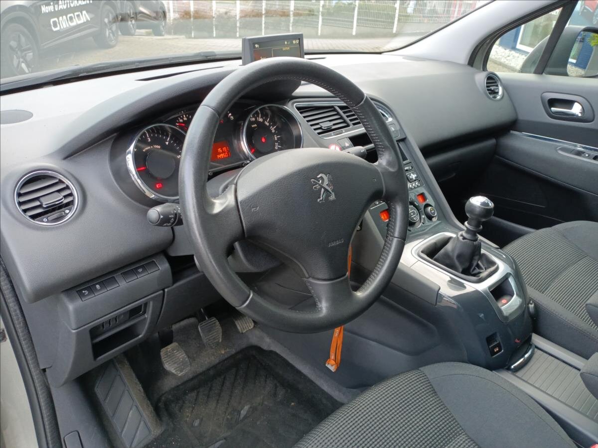 Peugeot 5008 SUV 1,6 l 88 kw