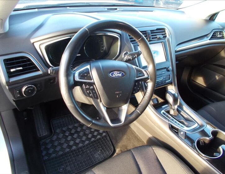 Ford Mondeo Kombi 2,0 l 132 kw