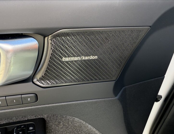 Volvo XC40 SUV / Terénní 0,0 185 kw