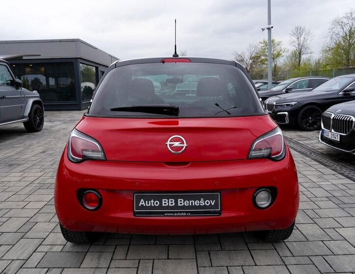 Opel Adam Hatchback 1,4 l 64 kw