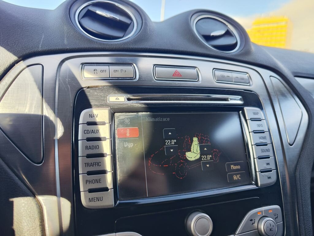 Ford Mondeo Kombi 2,0 l 103 kw